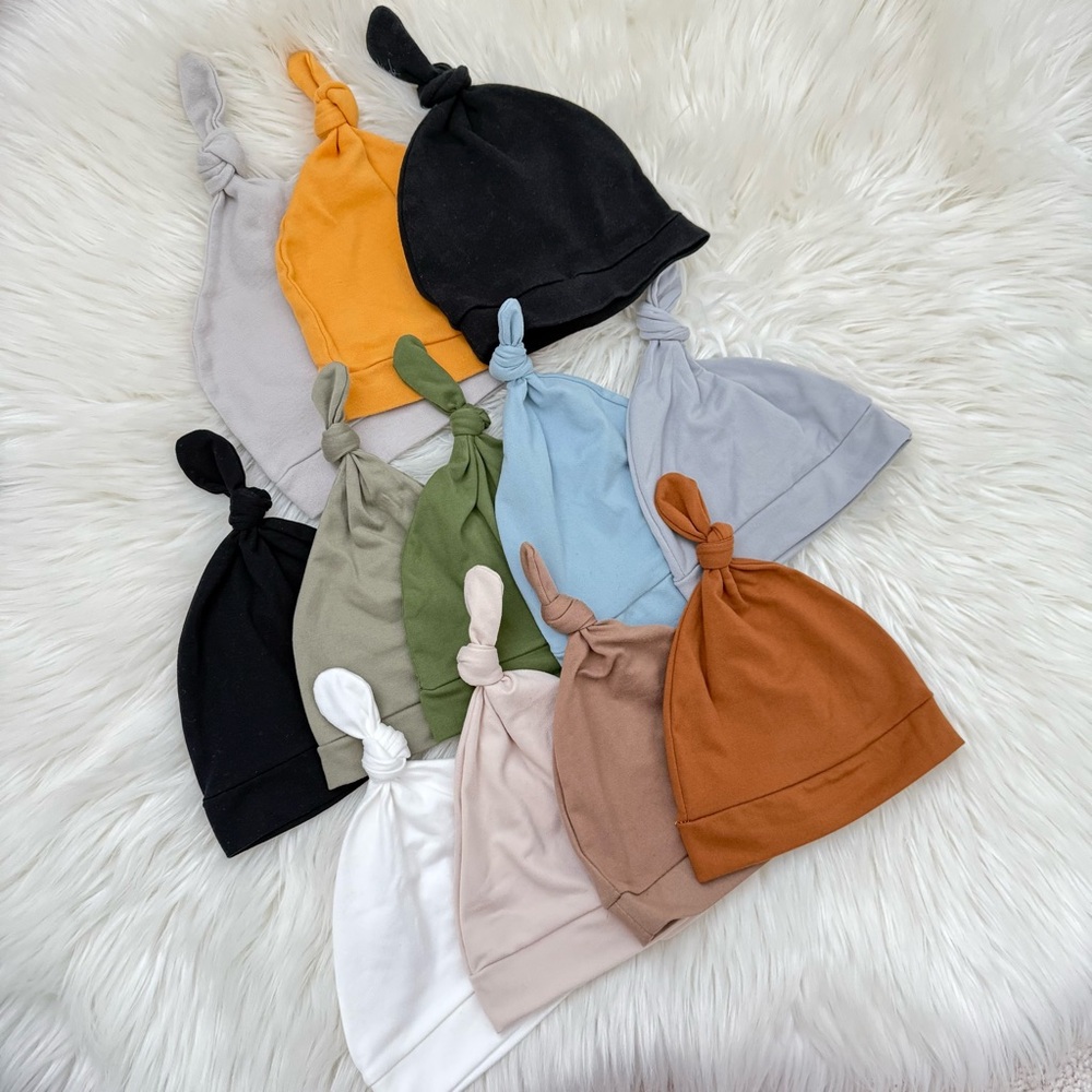 Bundle of Newborn Beanies - Multicolor